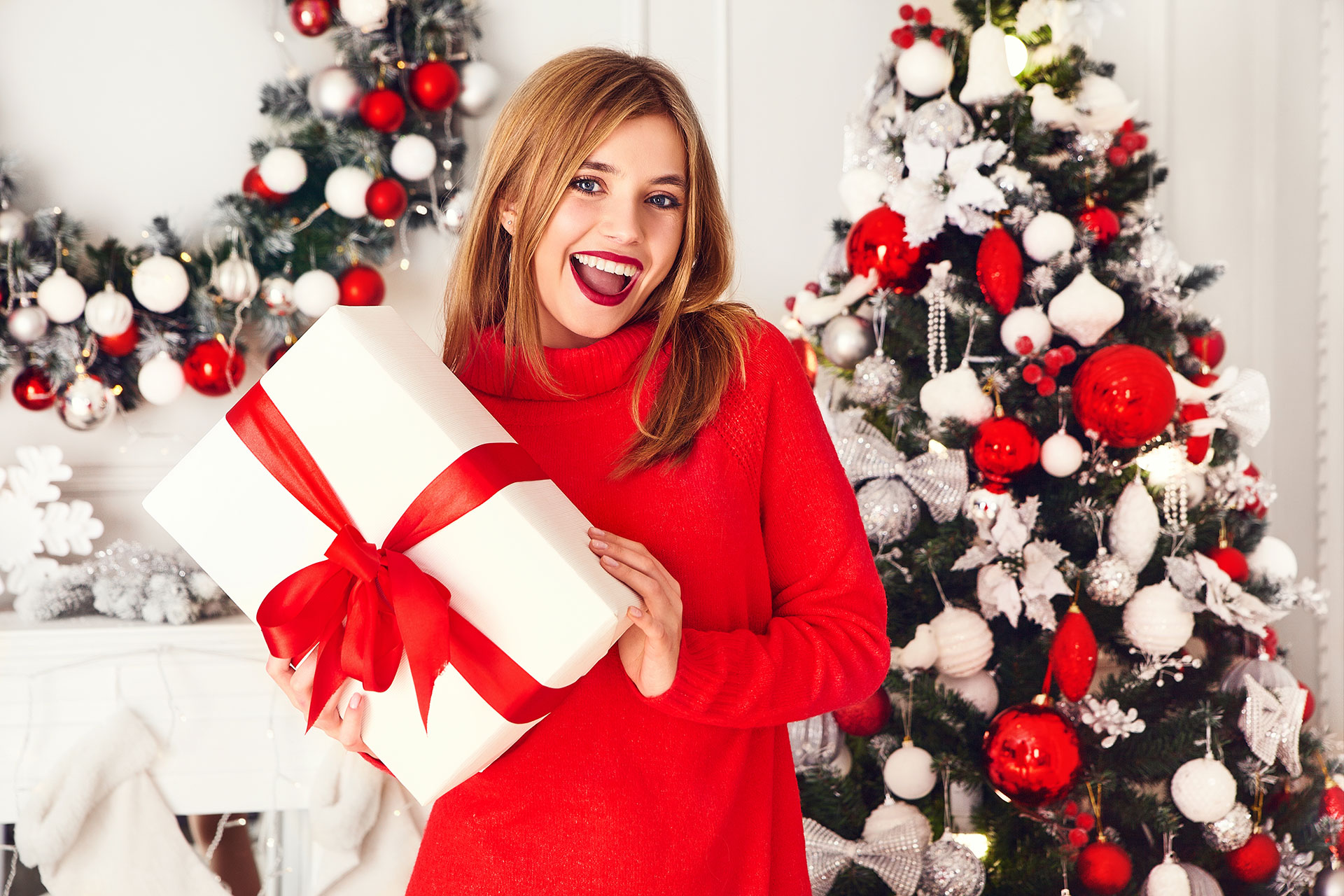 This festive season, let's focus on nurturing your skin to perfection, ensuring you shine with health and confidence in all your holiday celebrations.